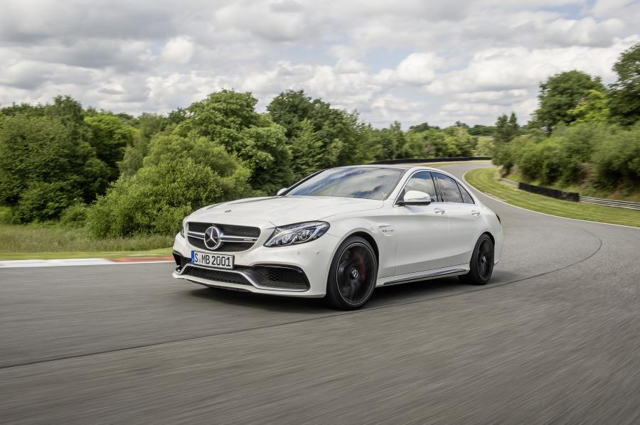  Mercedes-AMG C63 S 2014 года  (фото 15 из 21)